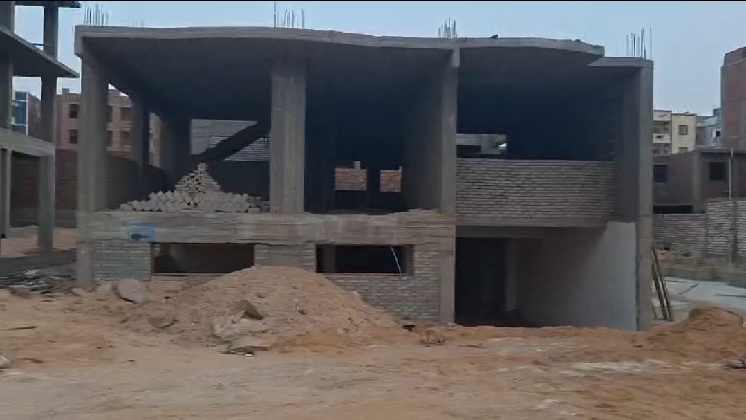 عماره تحت الانشاء اسوان الجديده